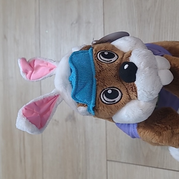 Buc-ee's 2023 Easter Beaver Tie-Dye Bunny 12" Plush - Picture 2 of 10